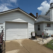 House-Washing-and-Driveway-Cleaning-in-Brookville-Indiana 3